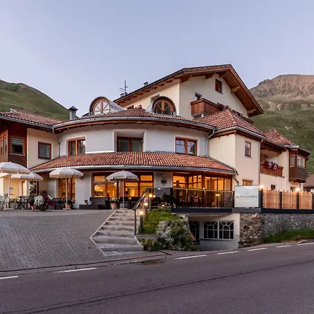 Hotel Alpenjuwel-2